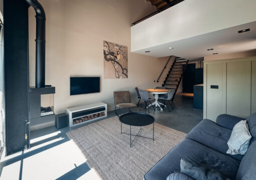 Loft 1